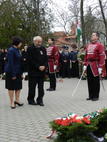 A haza minden előtt 44